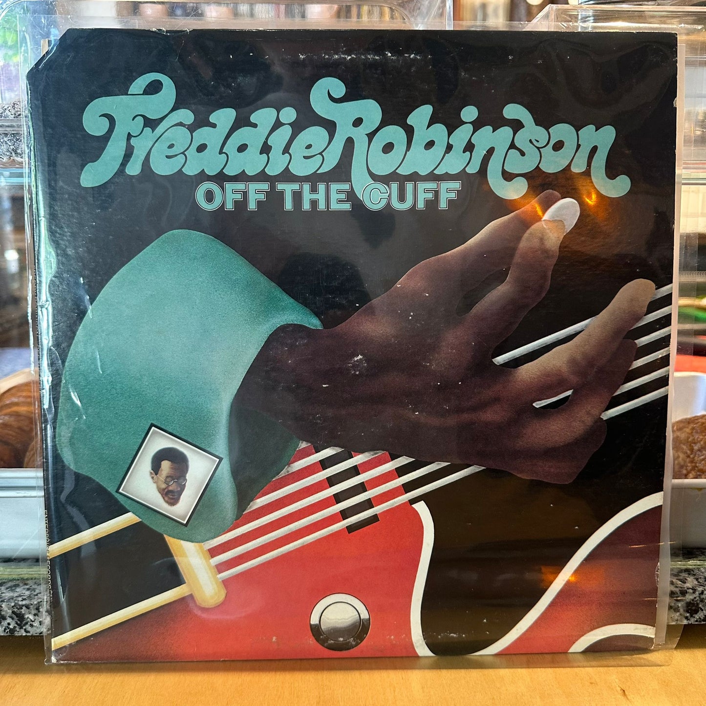 Freddie Robinson - Off The Cuff