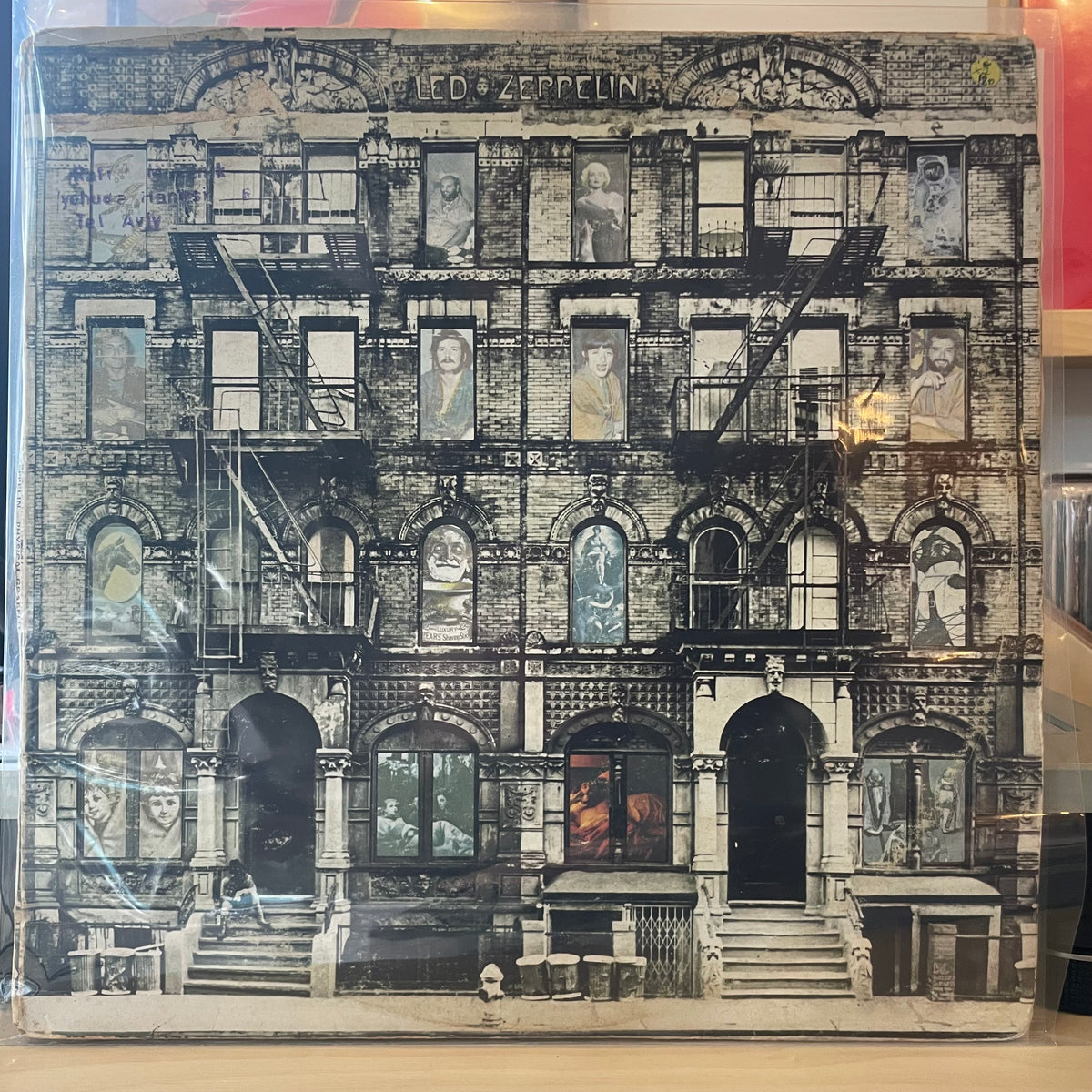 Led Zeppelin - Physical Graffiti