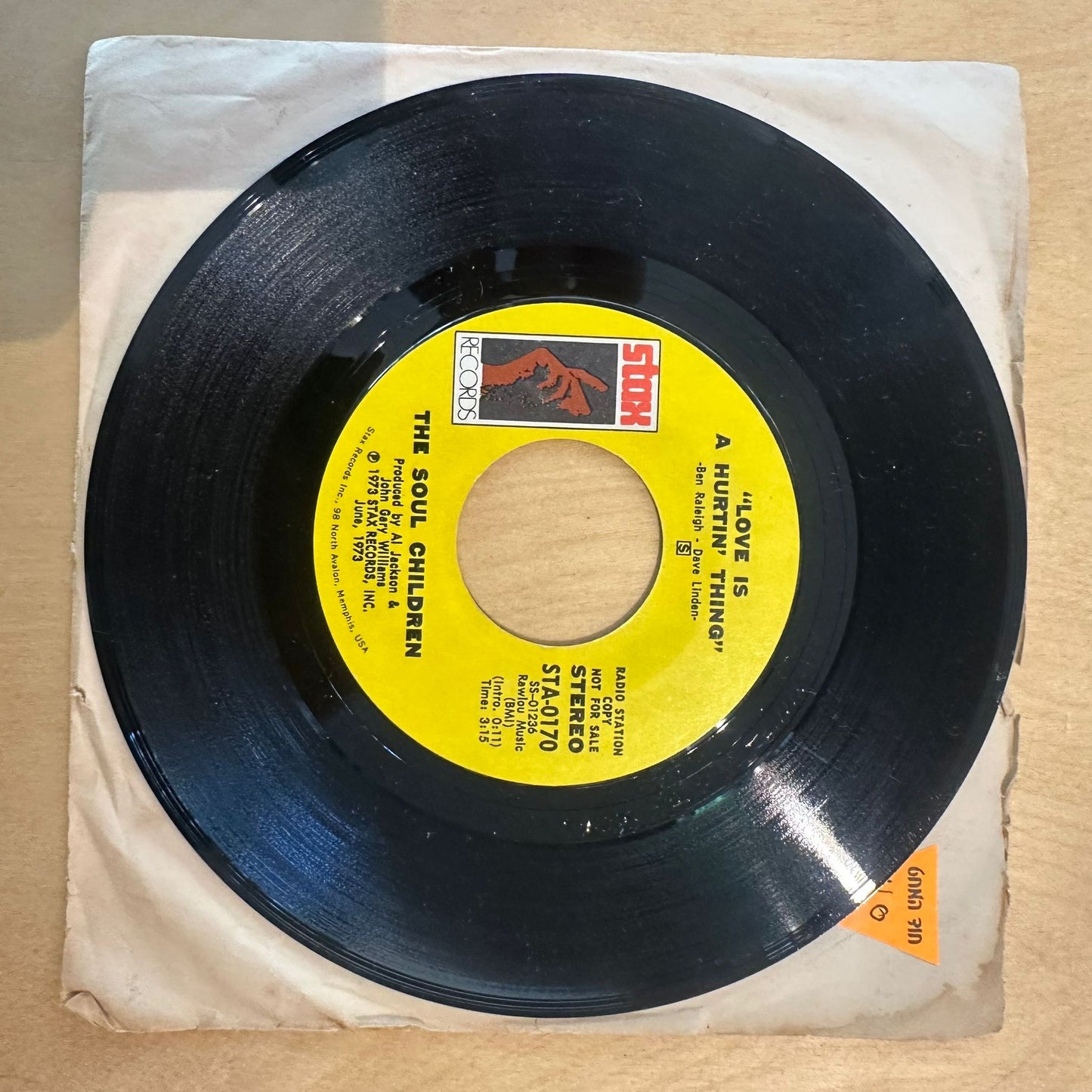 The Soul Children — Love Is A Hurtin' Thing 7"