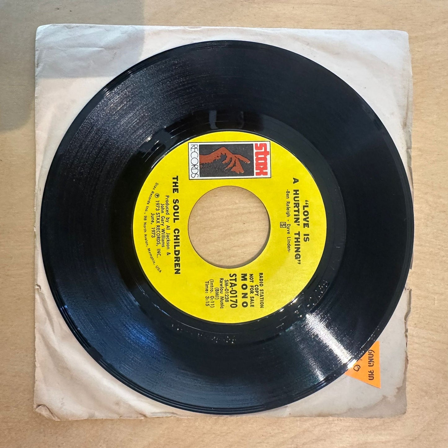 The Soul Children — Love Is A Hurtin' Thing 7"