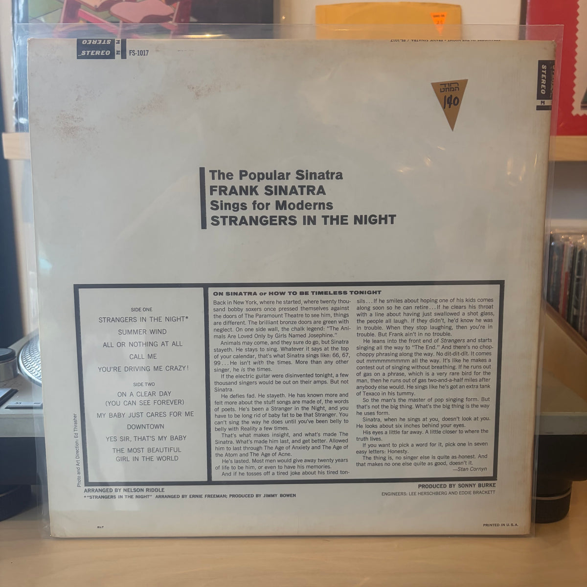 Frank Sinatra - Strangers In The Night