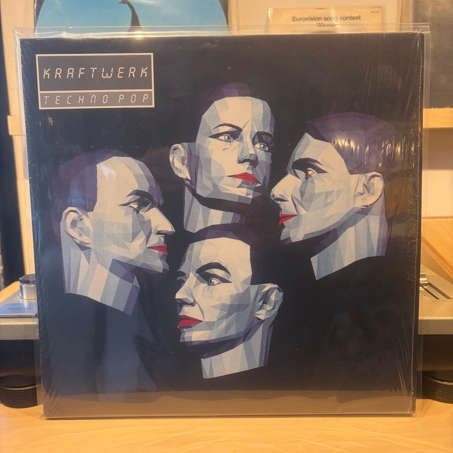 Kraftwerk - Techno Pop