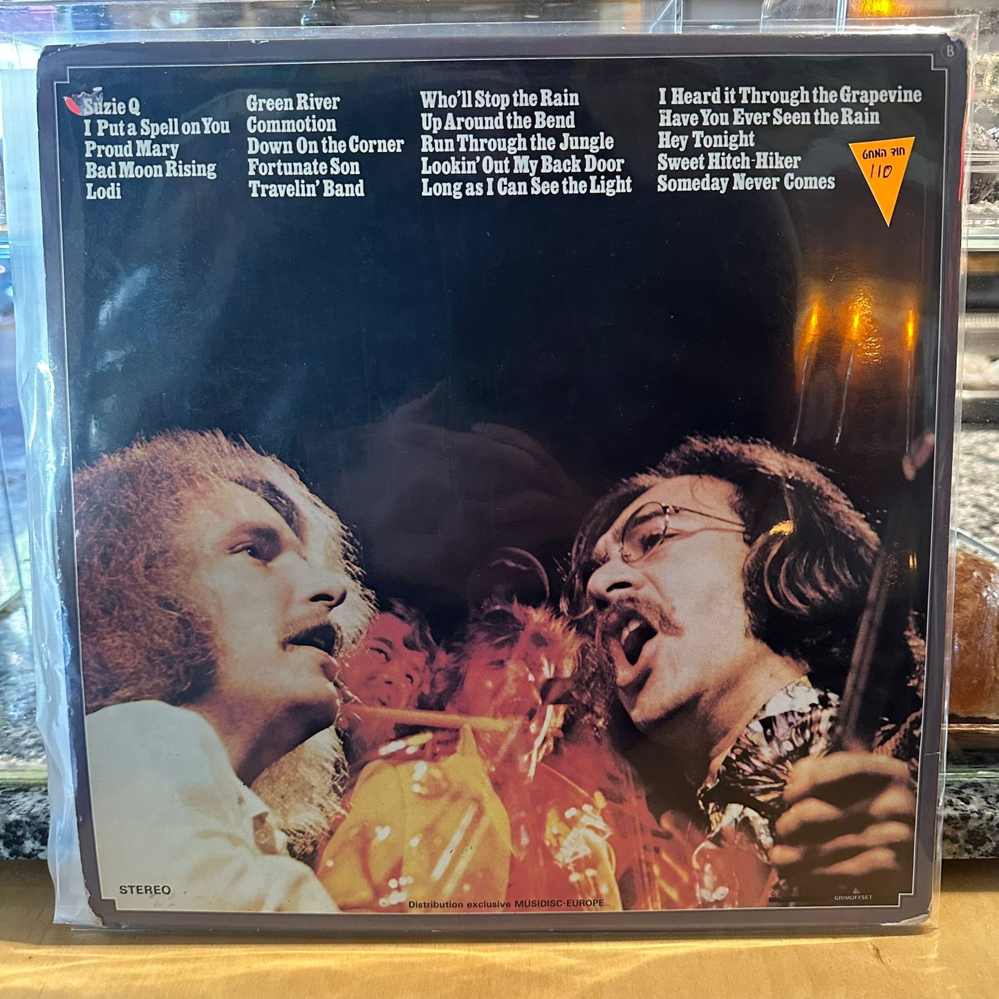 Creedence Clearwater Revival Featuring John Fogerty - Chronicle - The 20 Greatest Hits