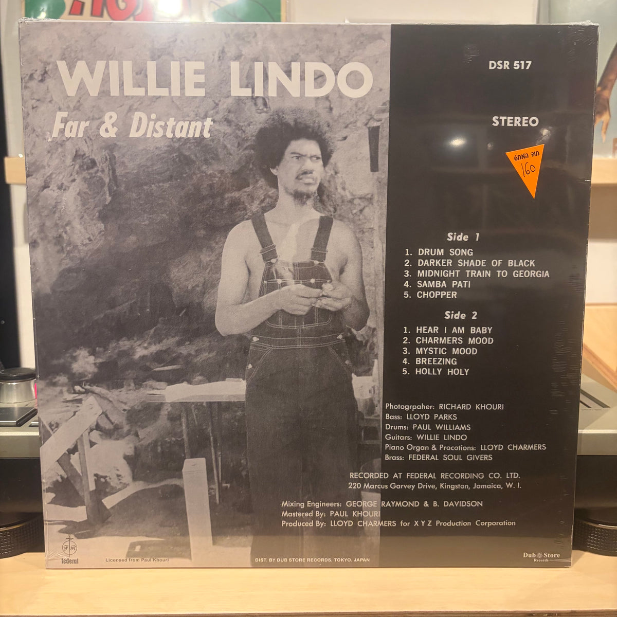 Willie Lindo - Far And Distant