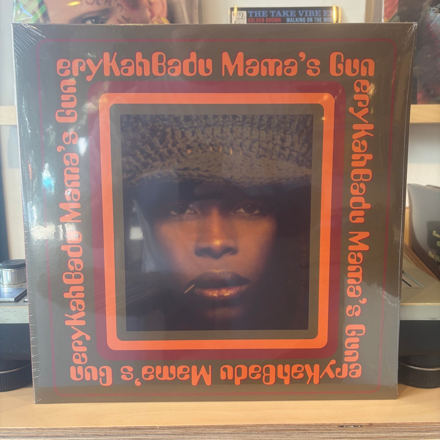 Erykah Badu - Mama's Gun