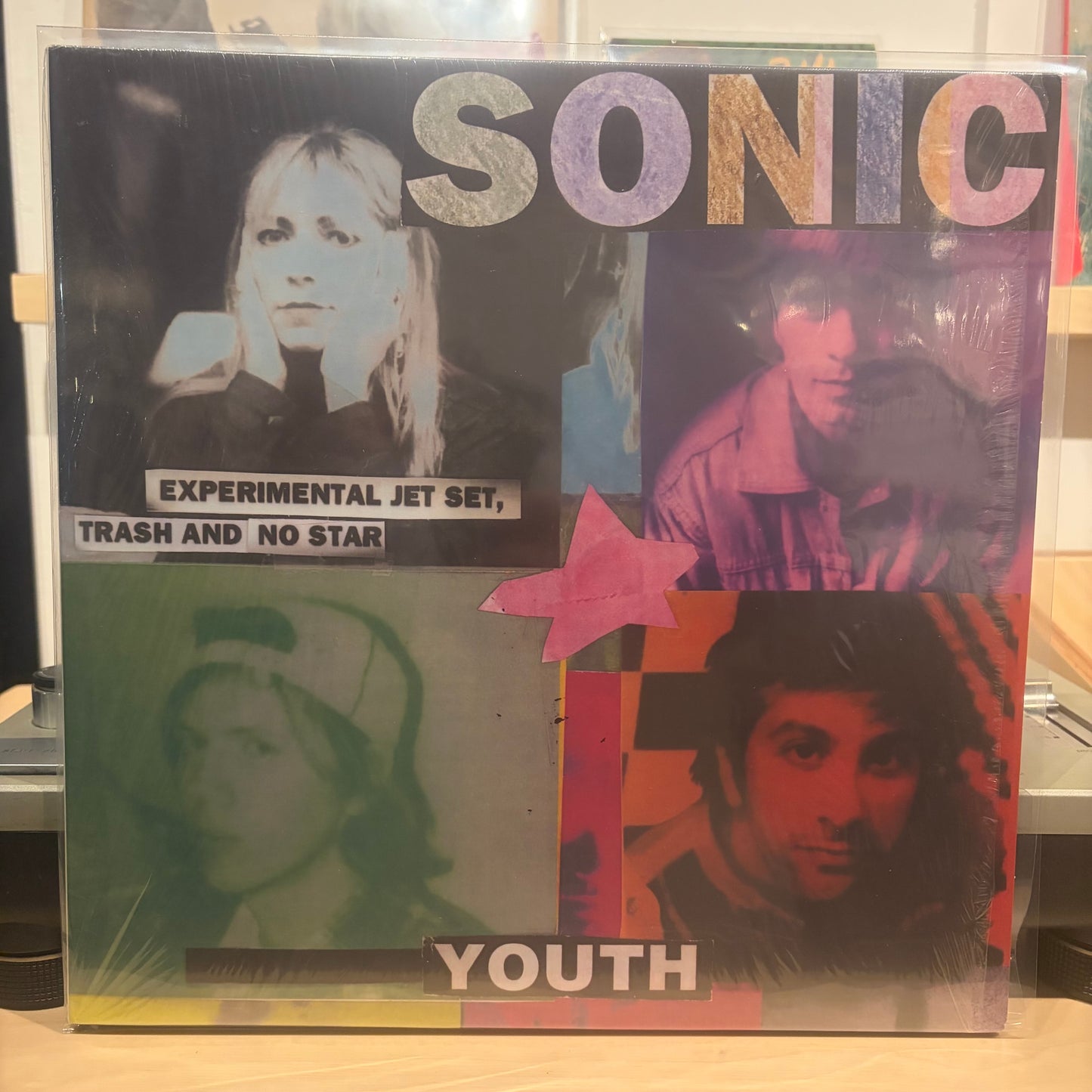 Sonic Youth - Experimental Jet Set, Trash And No Star