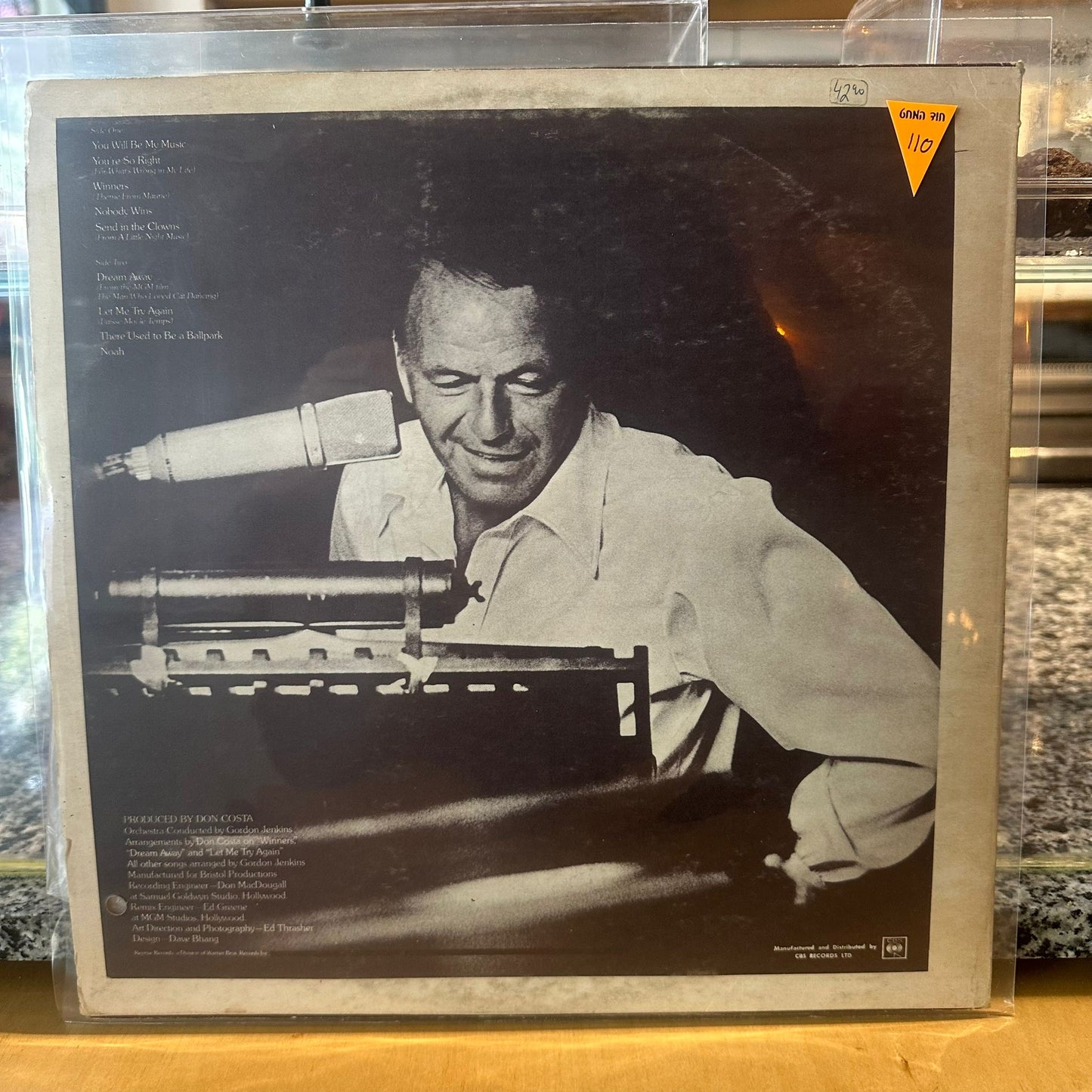 Frank Sinatra - Ol' Blue Eyes Is Back