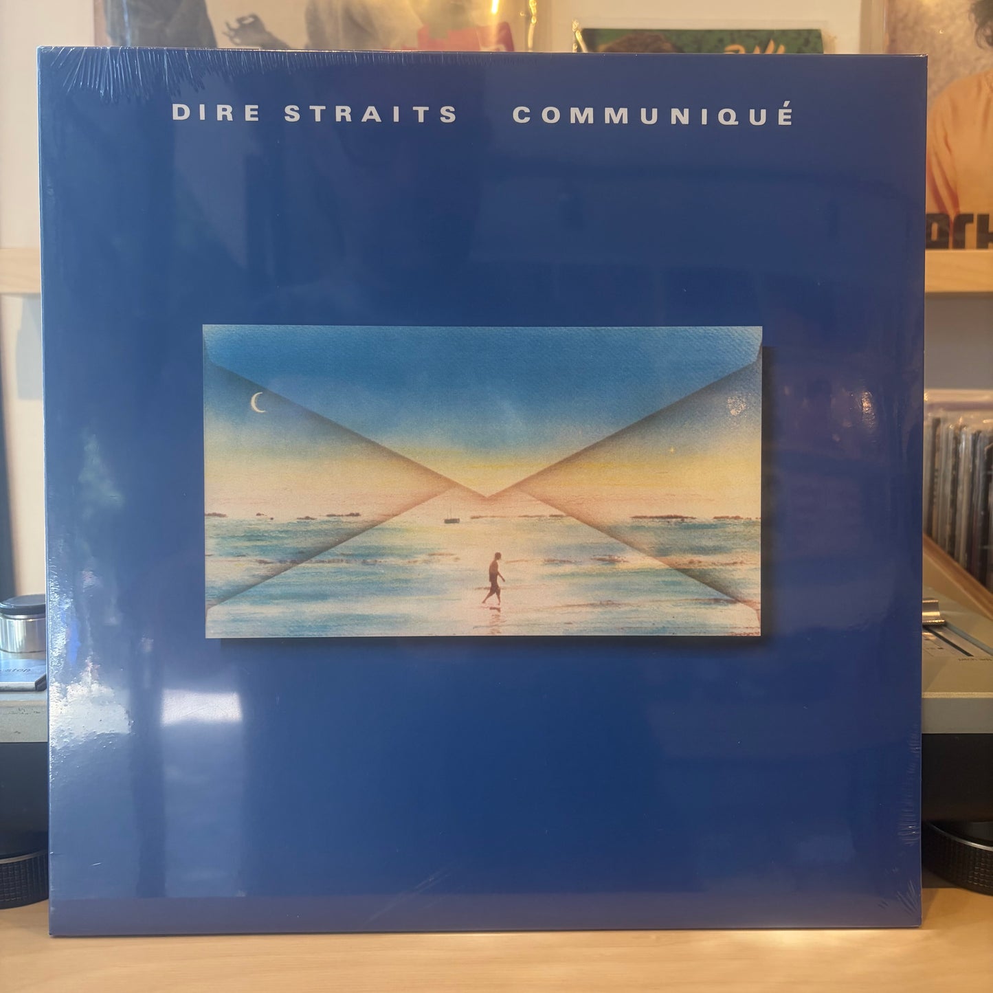 Dire Straits - Communiqué