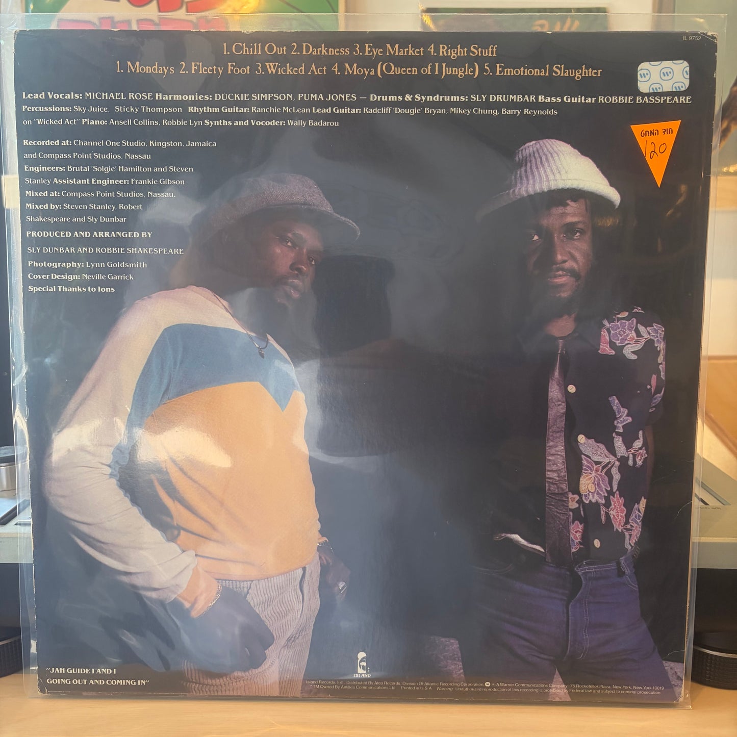 Black Uhuru - Chill Out