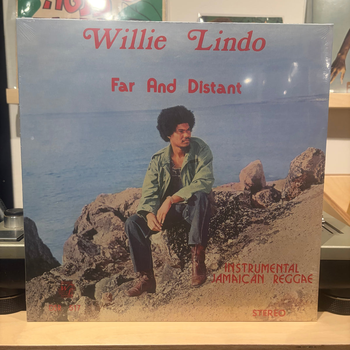 Willie Lindo - Far And Distant