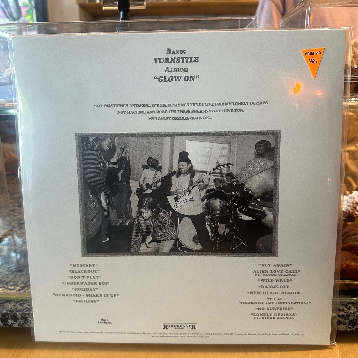 Turnstile – Glow On