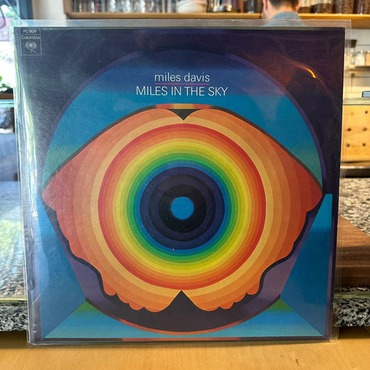 Miles Davis — Miles In The Sky