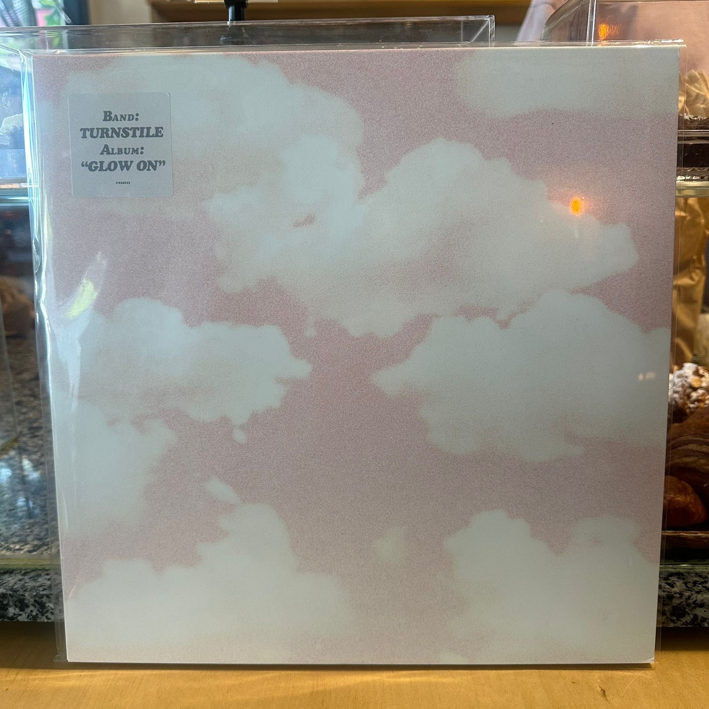 Turnstile – Glow On