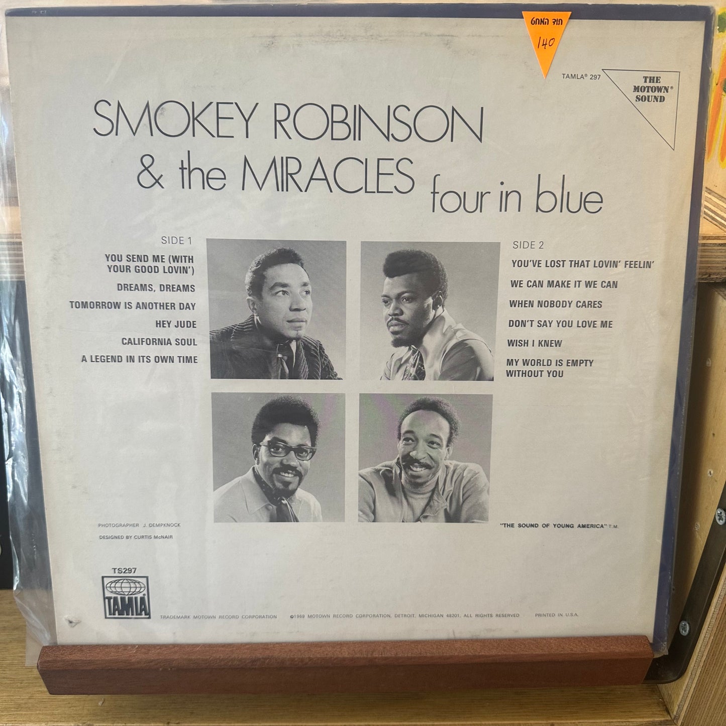 Smokey Robinson and the miracles - four in blue