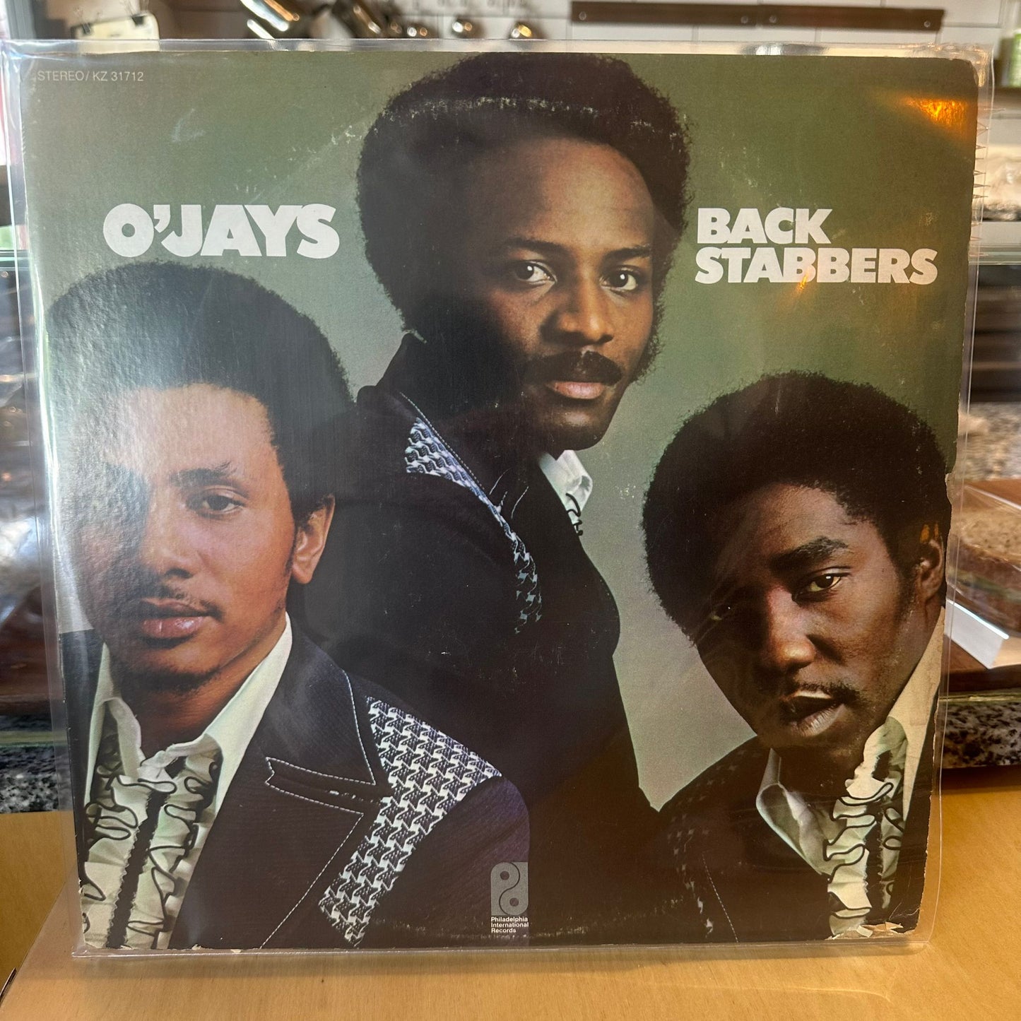 O'Jays* - Back Stabbers