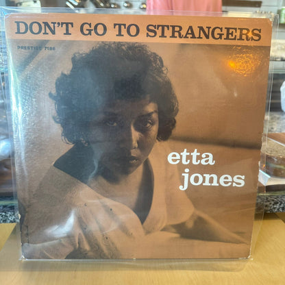 Etta Jones - Don't Go To Strangers