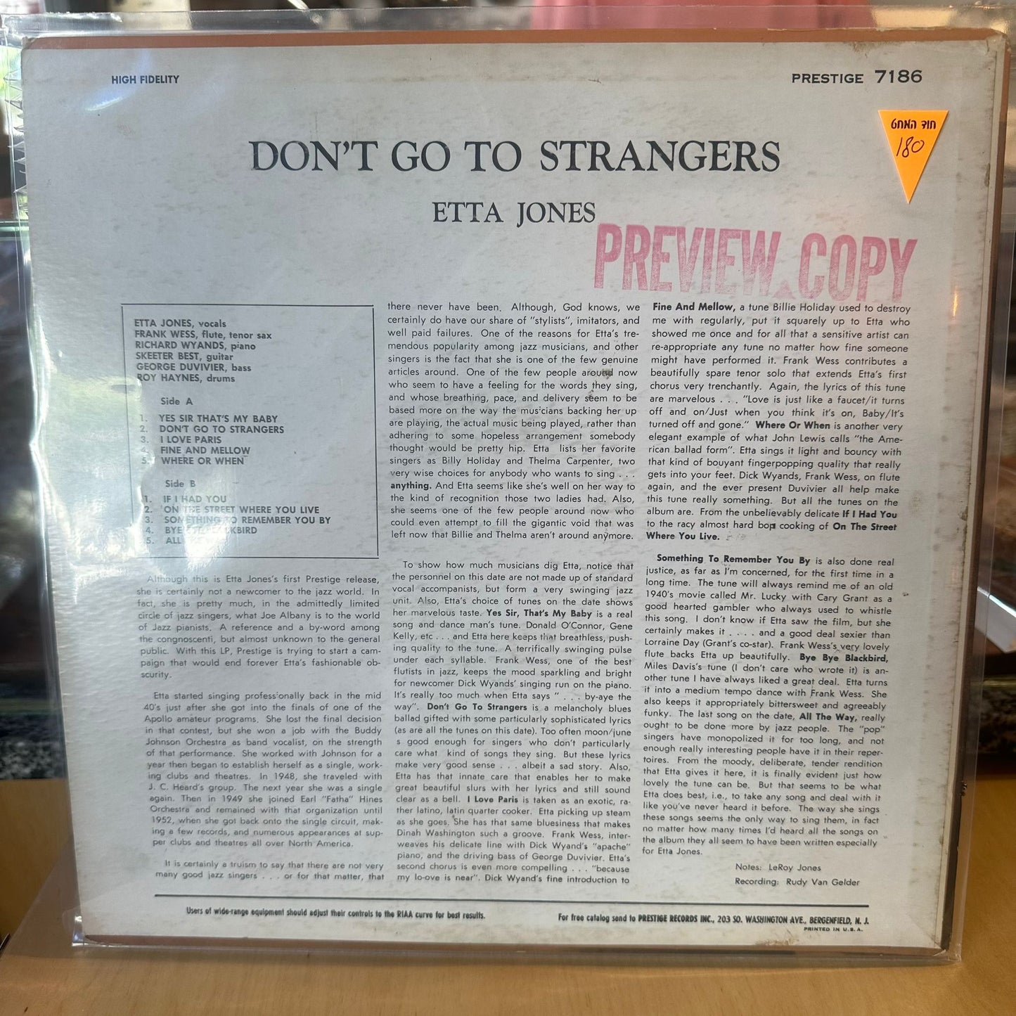 Etta Jones - Don't Go To Strangers
