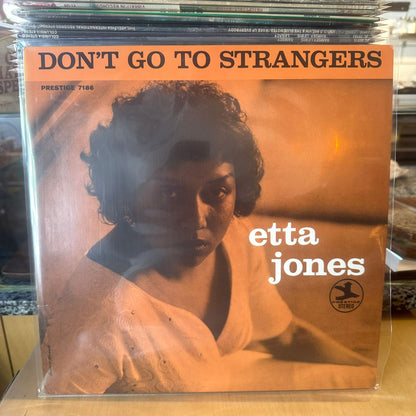 Etta Jones - Don't Go To Strangers