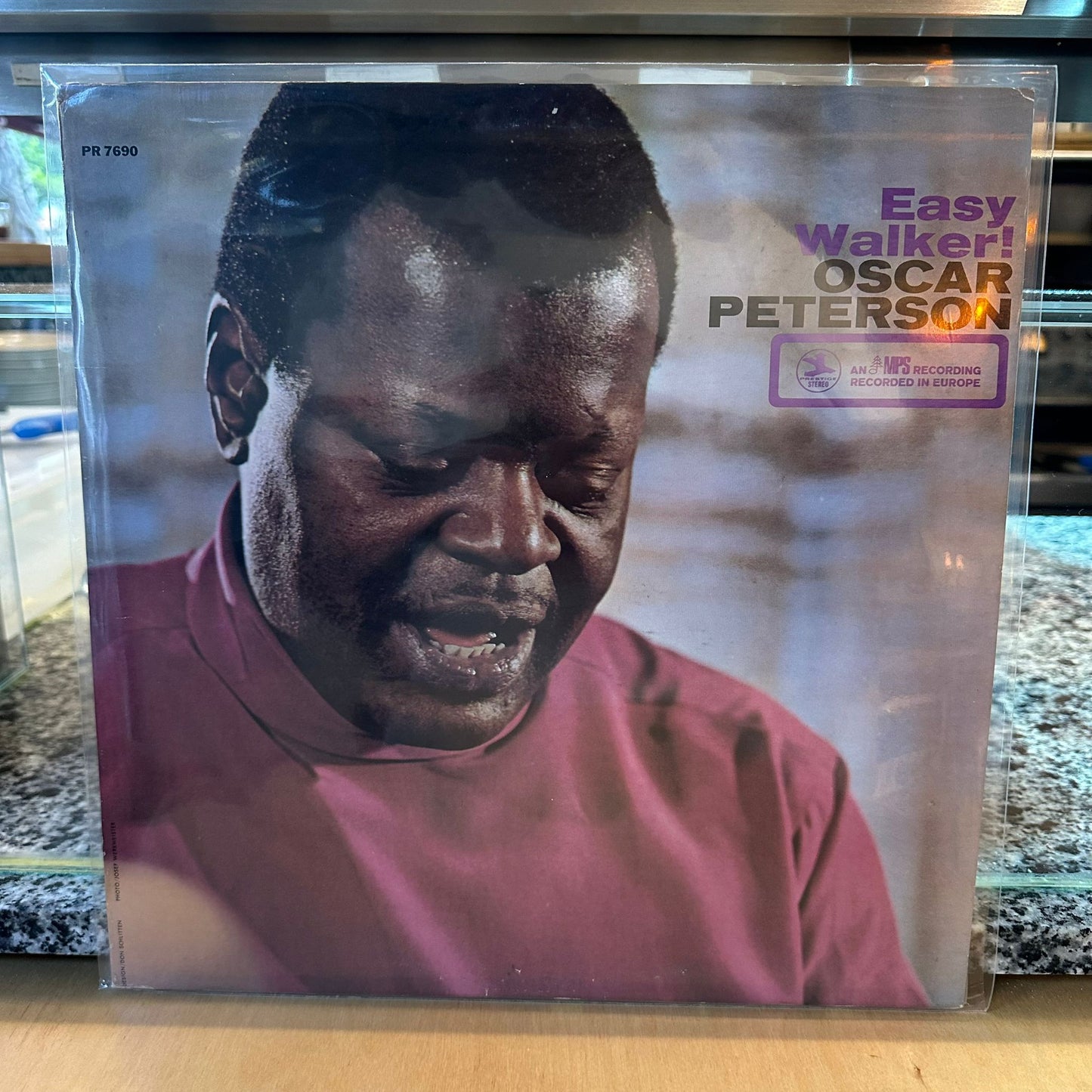 Oscar Peterson - Easy Walker