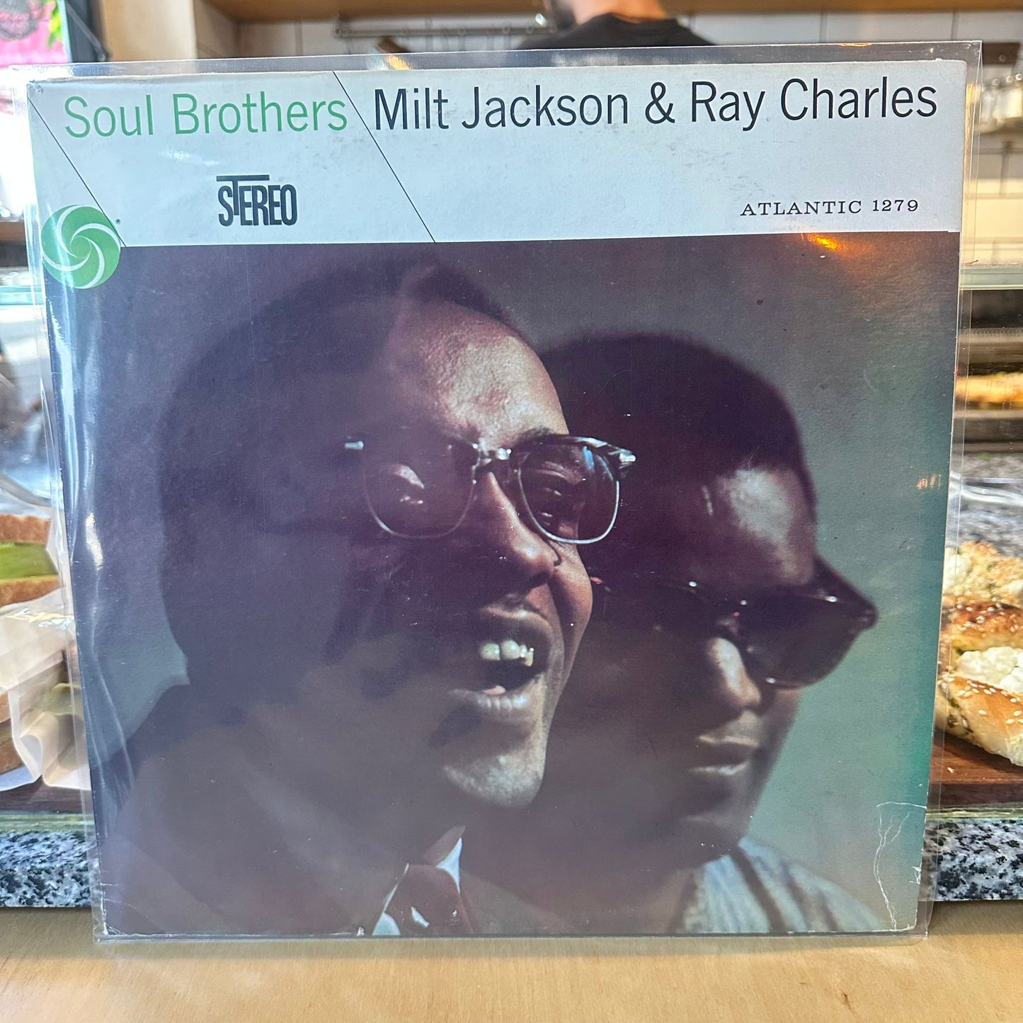 Milt Jackson & Ray Charles - Soul Brothers