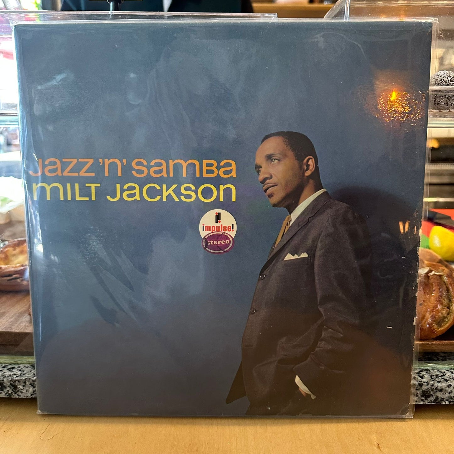 Milt Jackson - Jazz 'N' Samba
