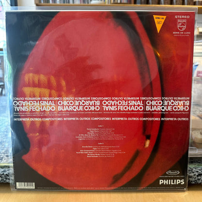 Chico Buarque – Sinal Fechado