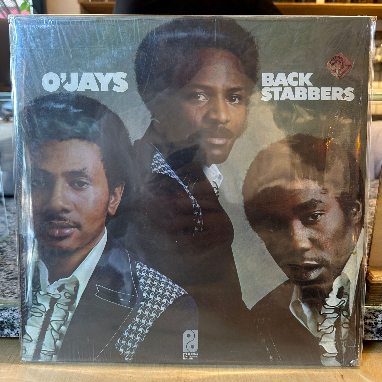 O Jays - Back Stabber